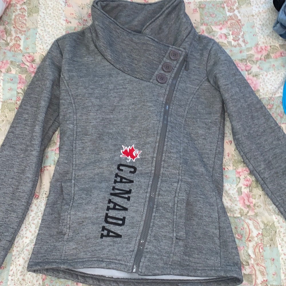 Canada Turtle Neck Sweatshirt